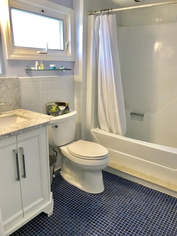 37 R Street Winter Rental ST oct to jun, Hull, MA Photo #11