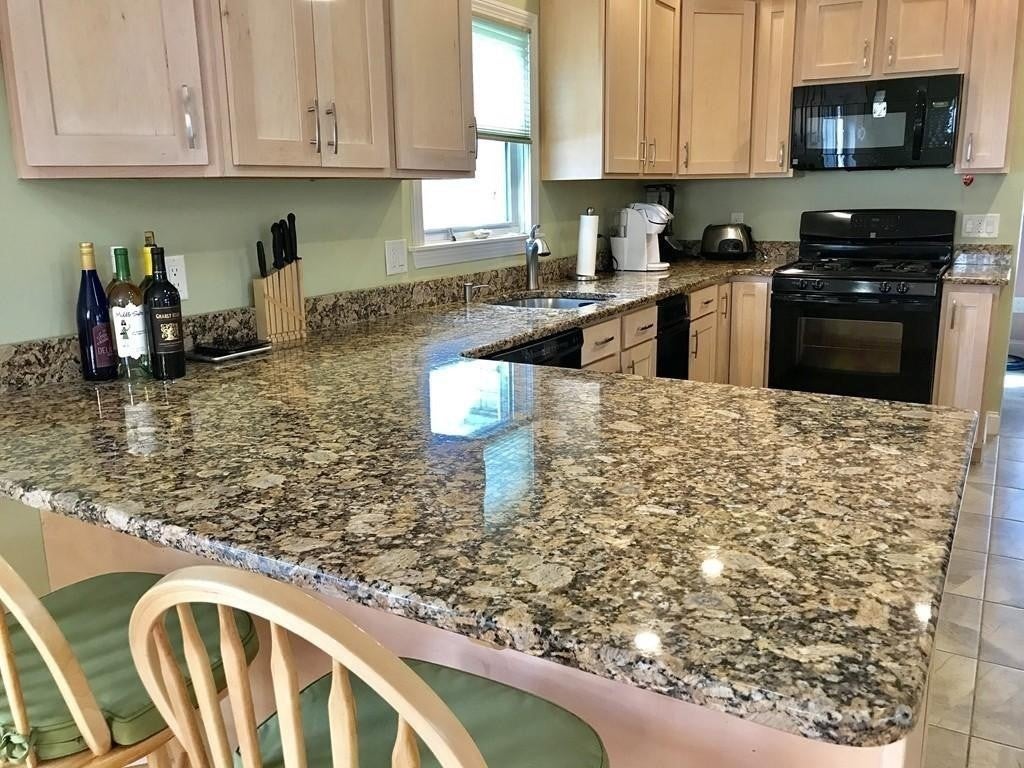 37 R Street Winter Rental ST oct to jun, Hull, MA Photo #3