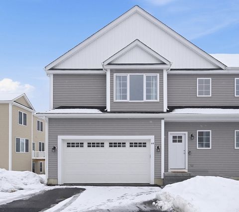 44 Pouts Ln 44 Uxbridge MA 01569