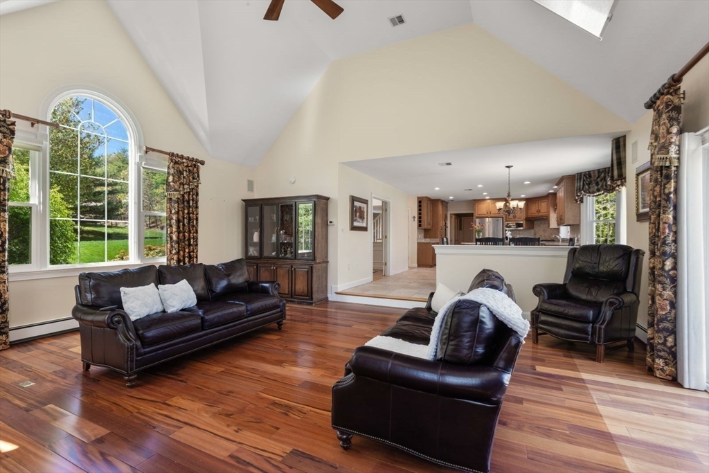 19 Bragg Road, Foxboro, MA Photo #15