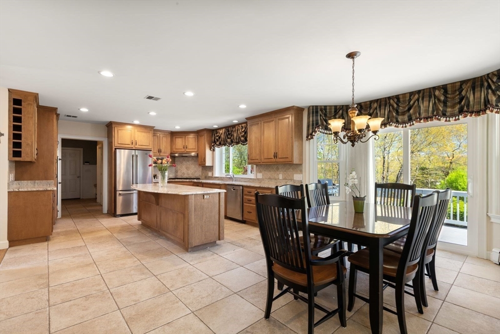 19 Bragg Road, Foxboro, MA Photo #8