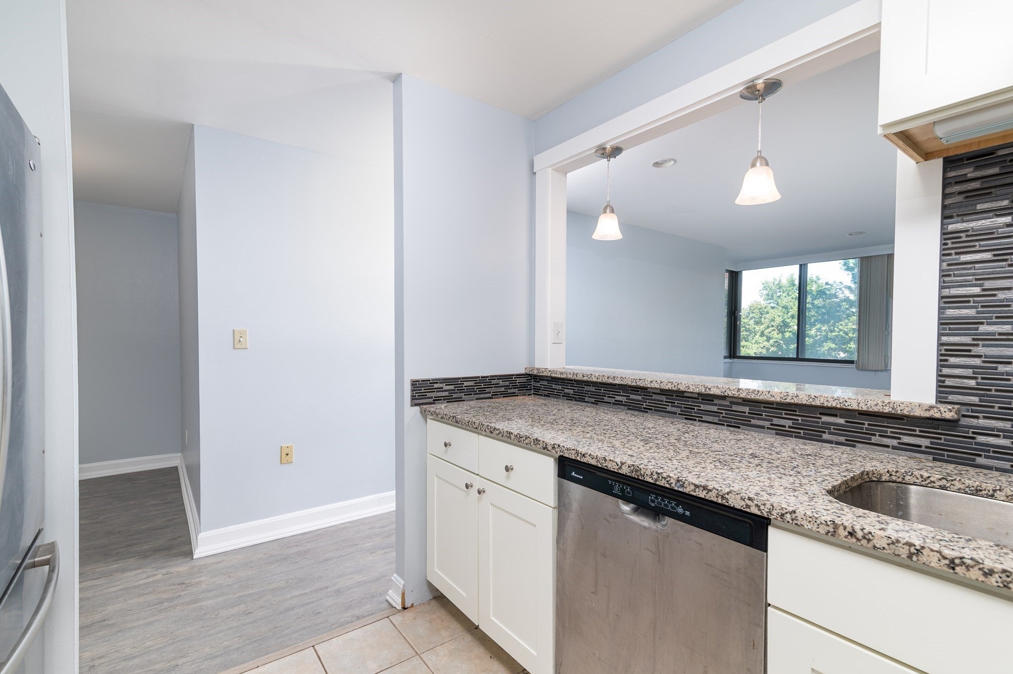 77 Adams St 210