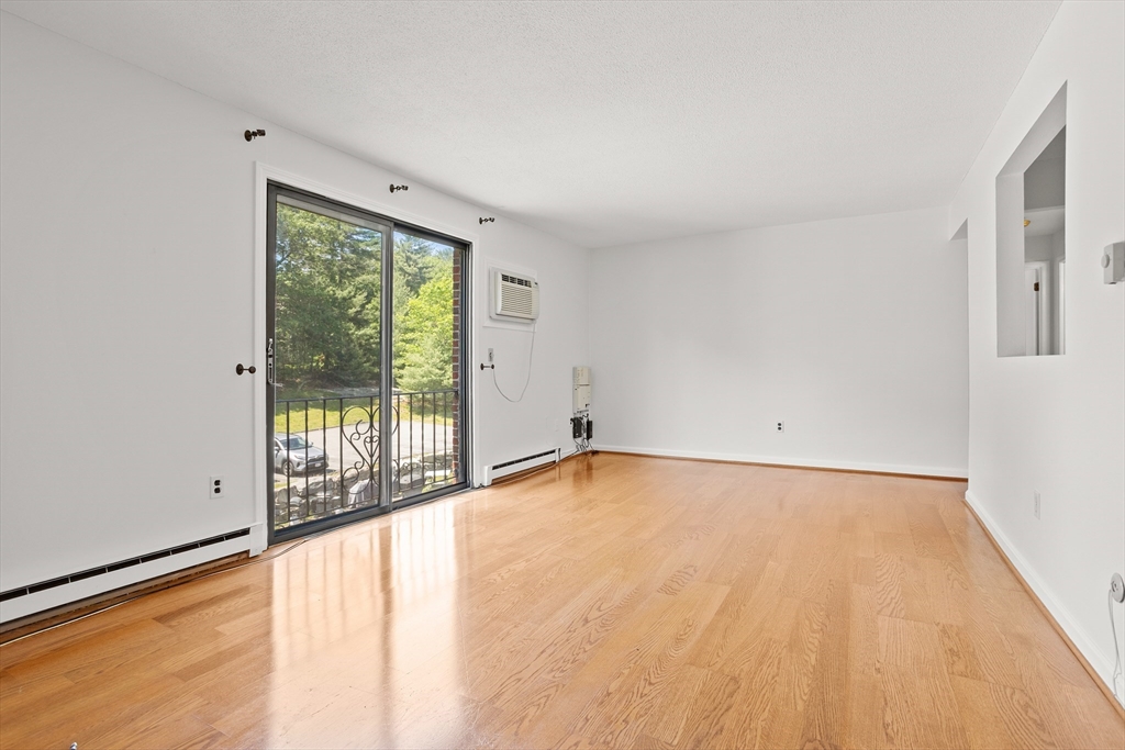 388 Great Rd B23