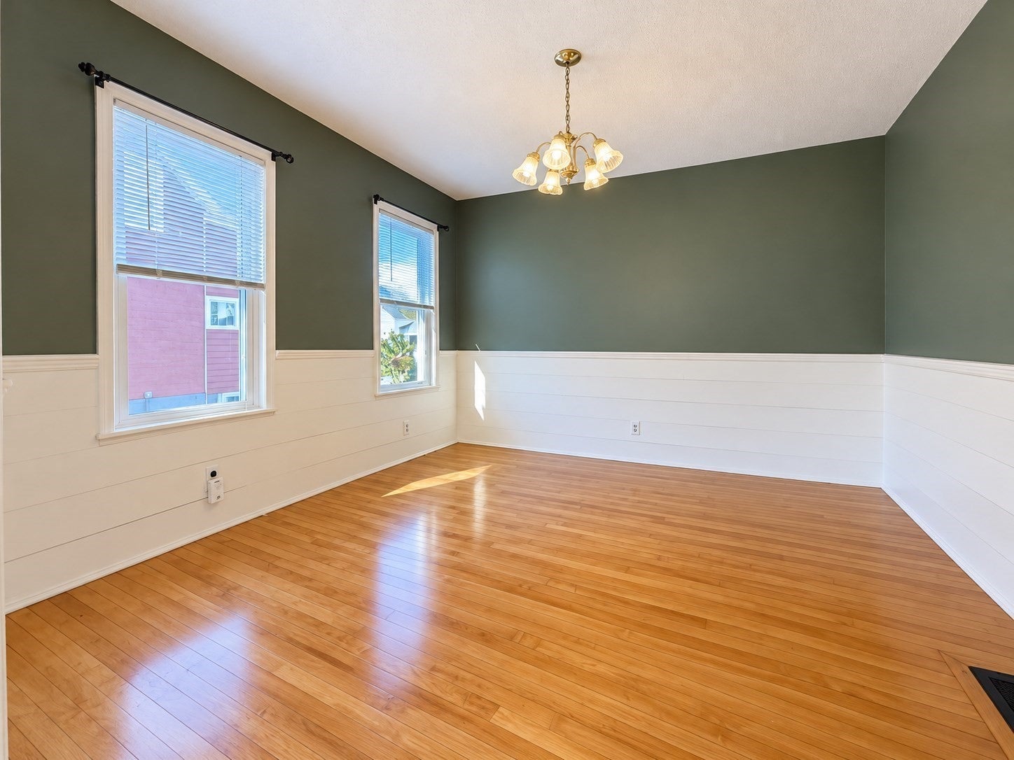 26 Tappan St, Melrose, MA Photo #28