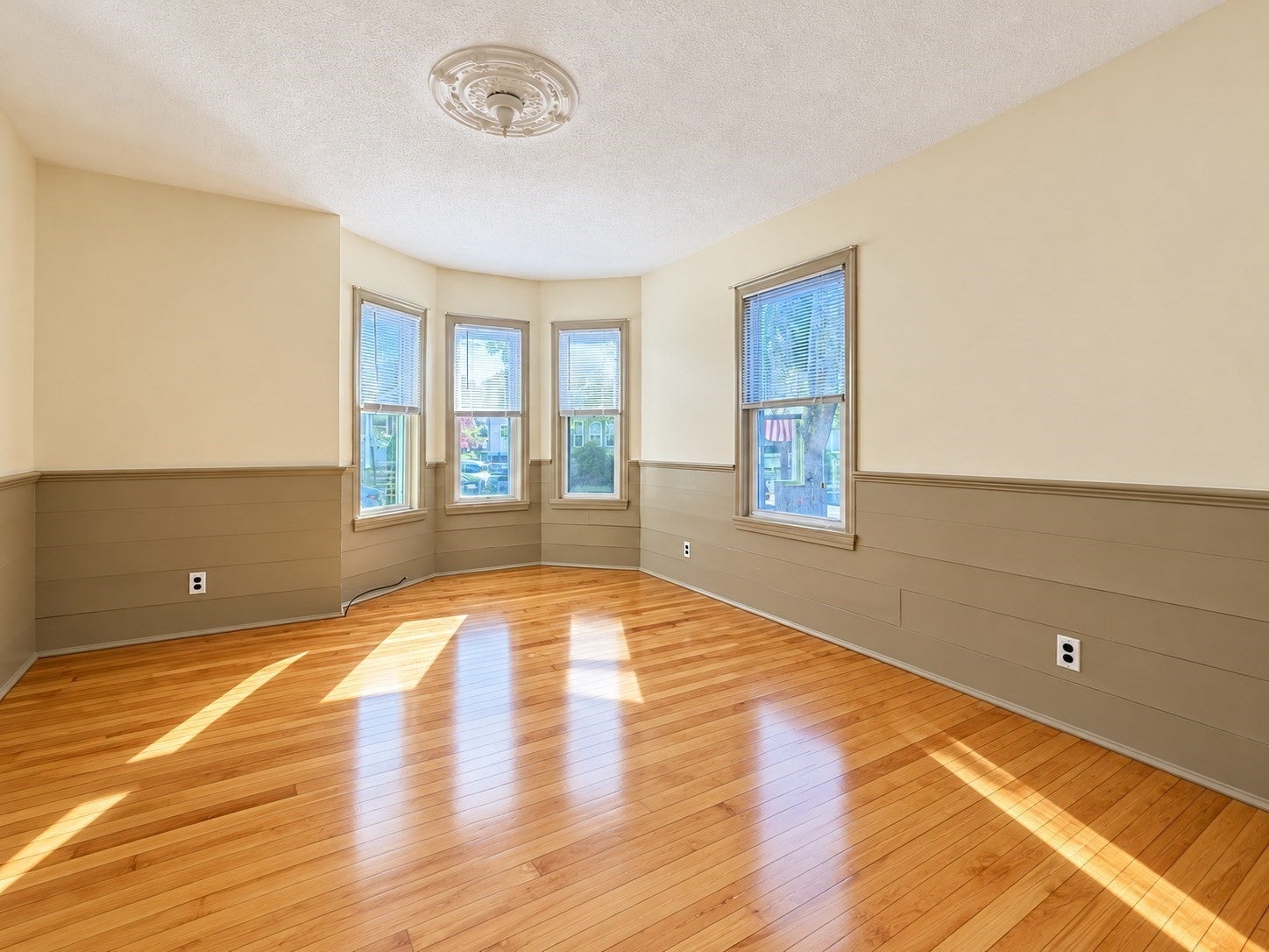 26 Tappan St, Melrose, MA Photo #29