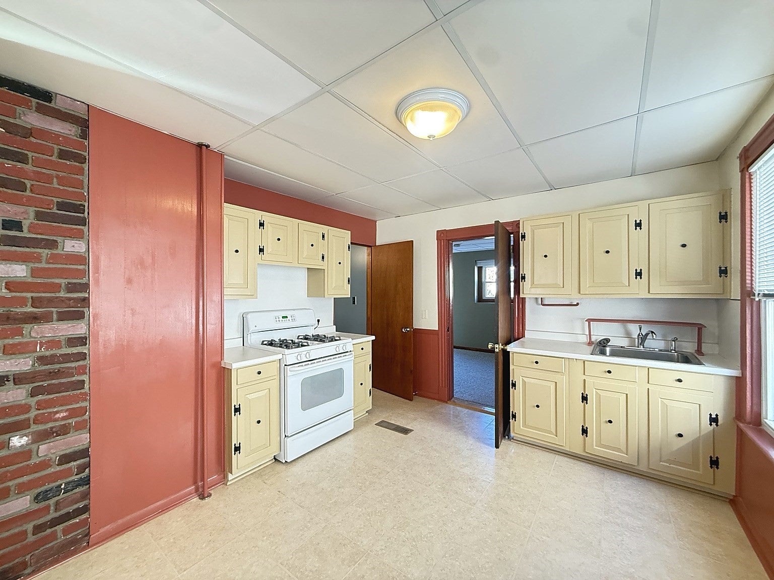 26 Tappan St, Melrose, MA Photo #27
