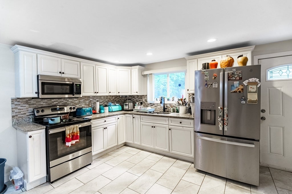 26 Benefit St, Southbridge, MA, 26 Benefit St, Southbridge, MA Photo #8