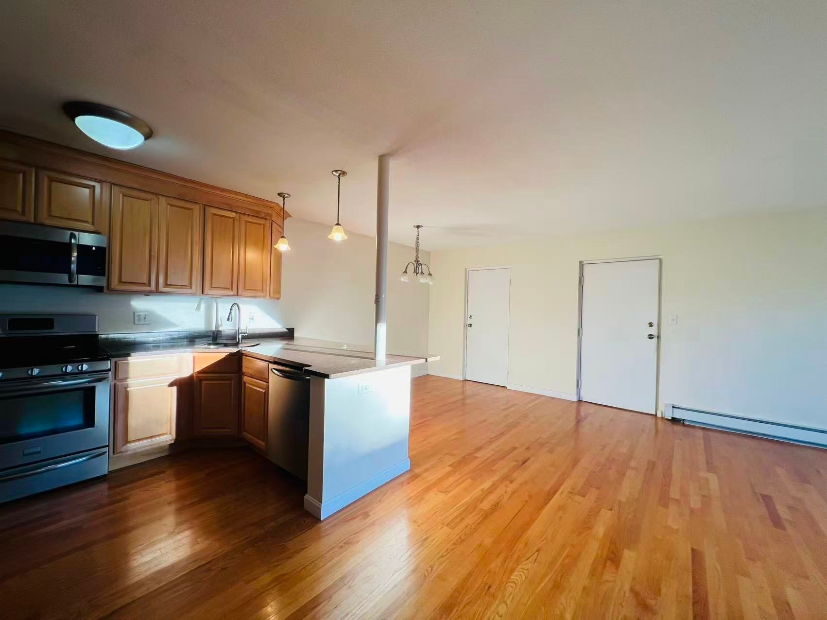 8 Crescent Dr #5, Andover, MA, 8 Crescent Dr #5, Andover, MA Photo #11