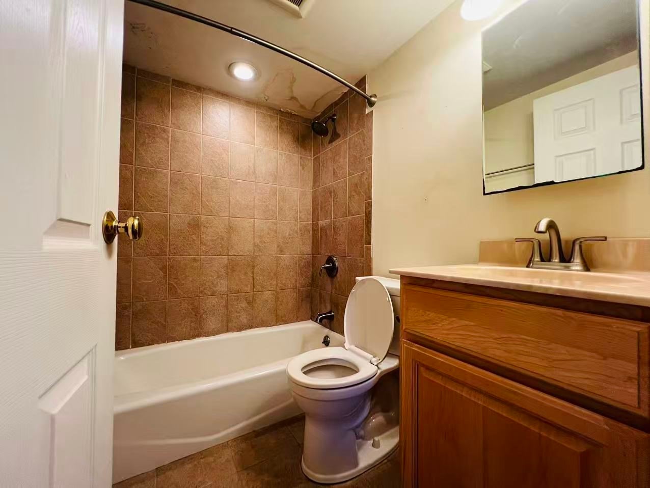 8 Crescent Dr #5, Andover, MA, 8 Crescent Dr #5, Andover, MA Photo #10