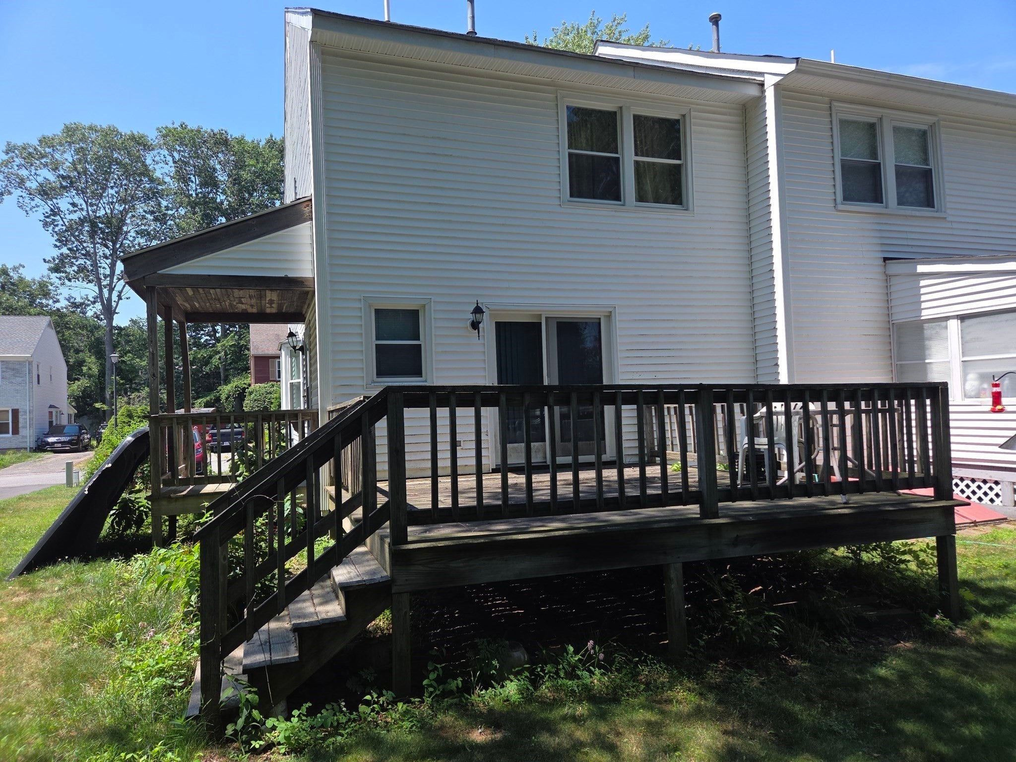 6 Riverbank Circle 6