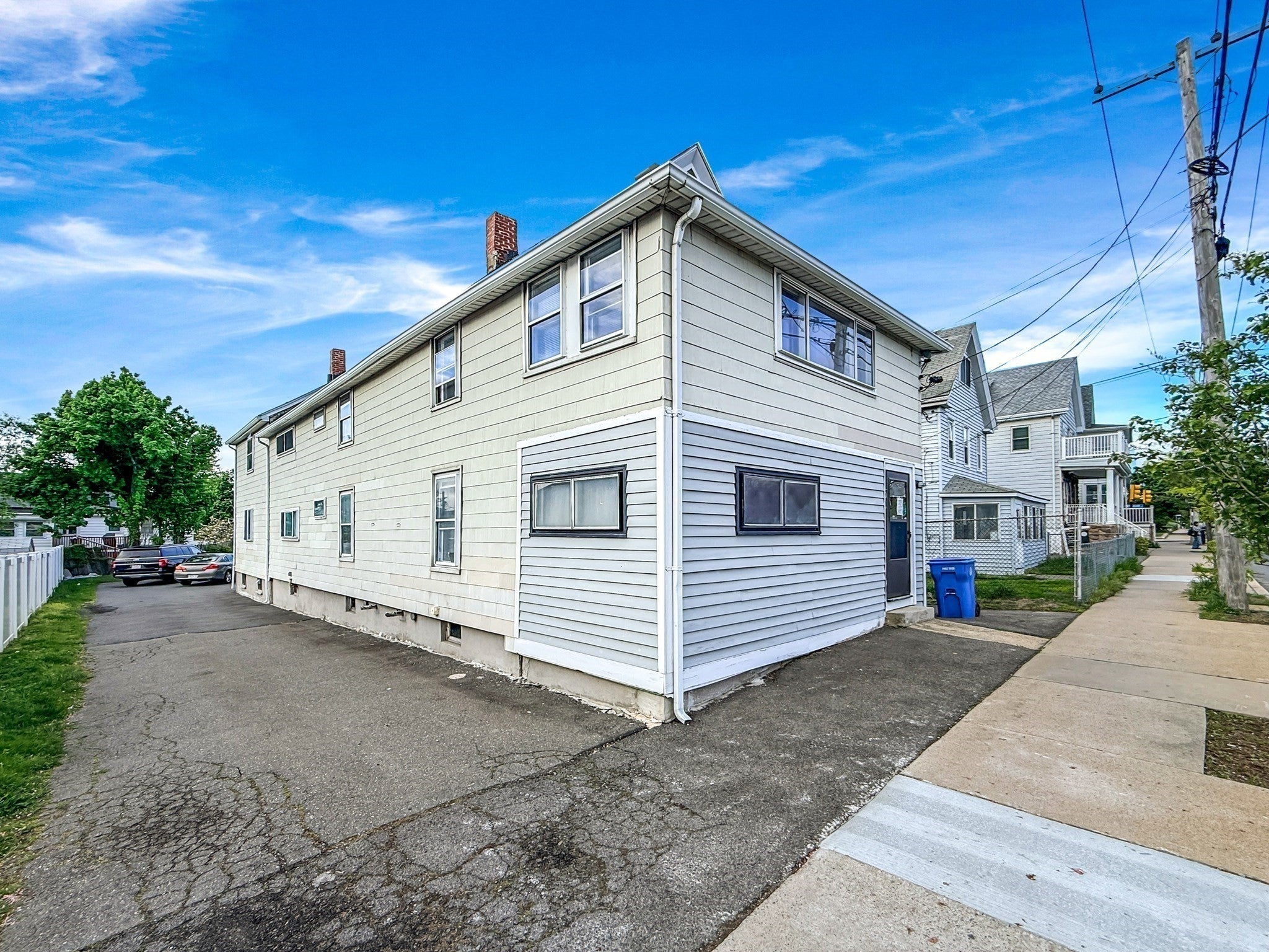 50 Main St