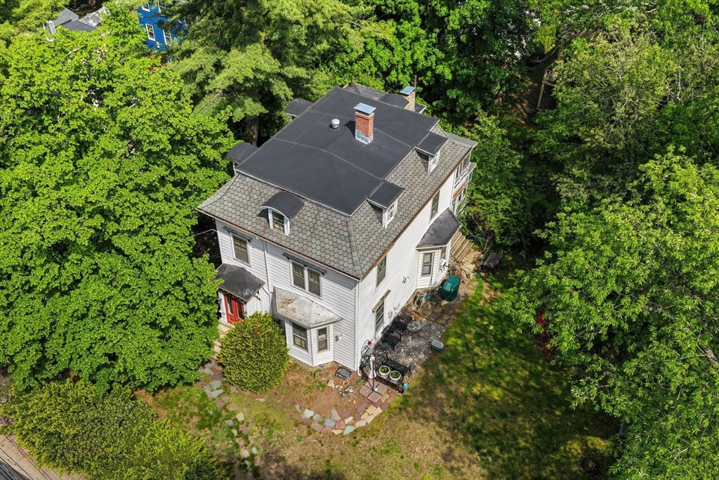 212 Chestnut Ave