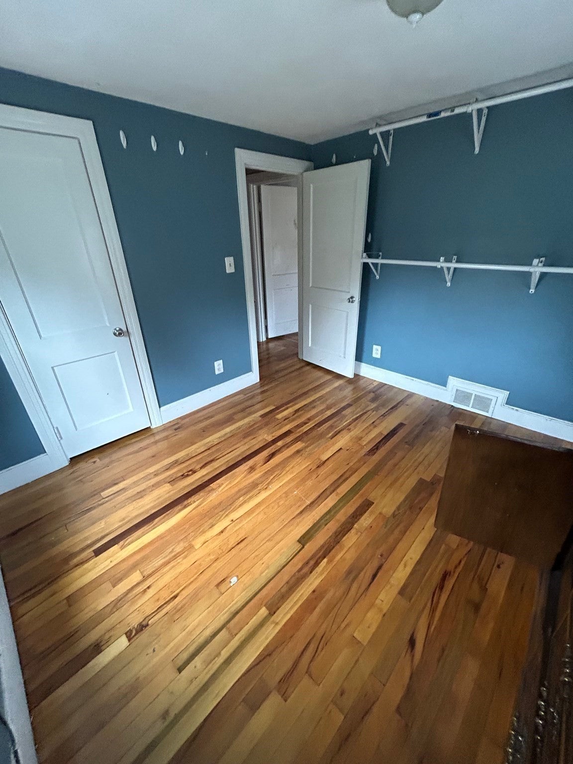 27 Hilltop St, West Springfield, MA Photo #16