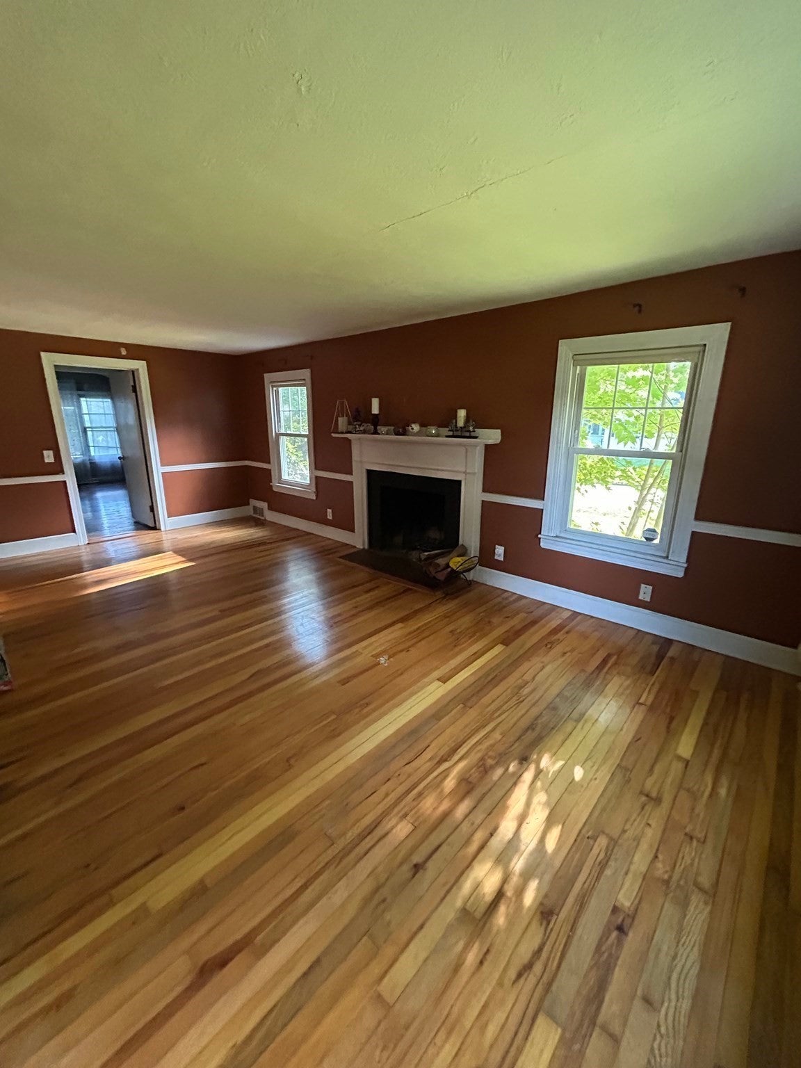 27 Hilltop St, West Springfield, MA Photo #9