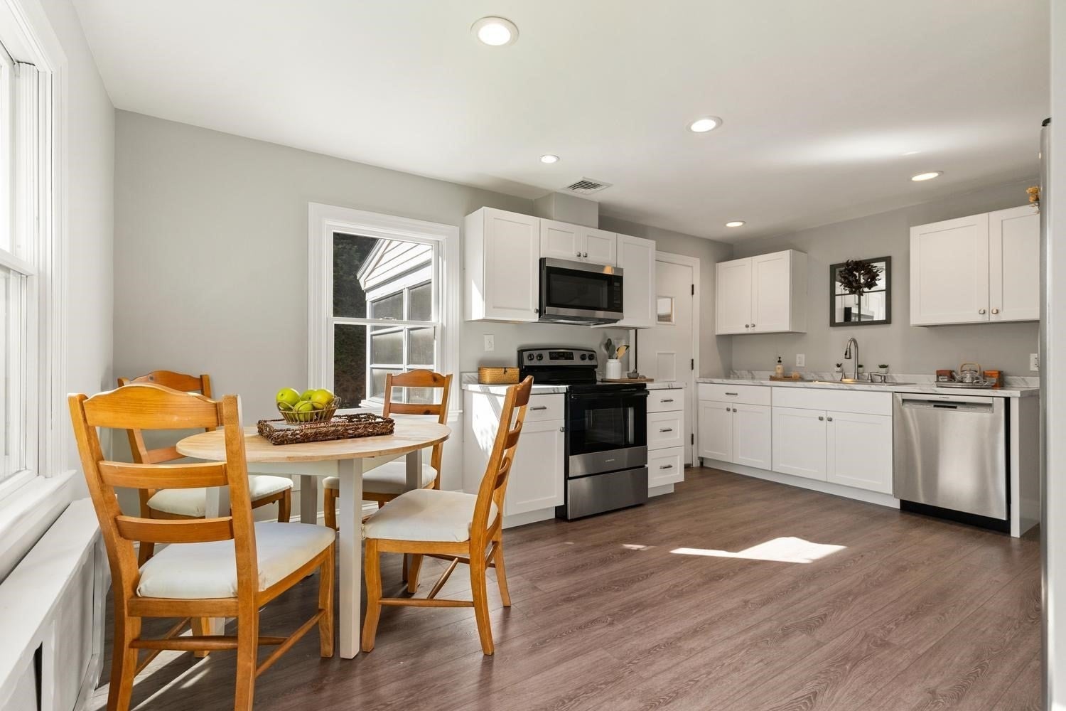 2 Minot St, Wakefield, MA, 2 Minot St, Wakefield, MA Photo #9