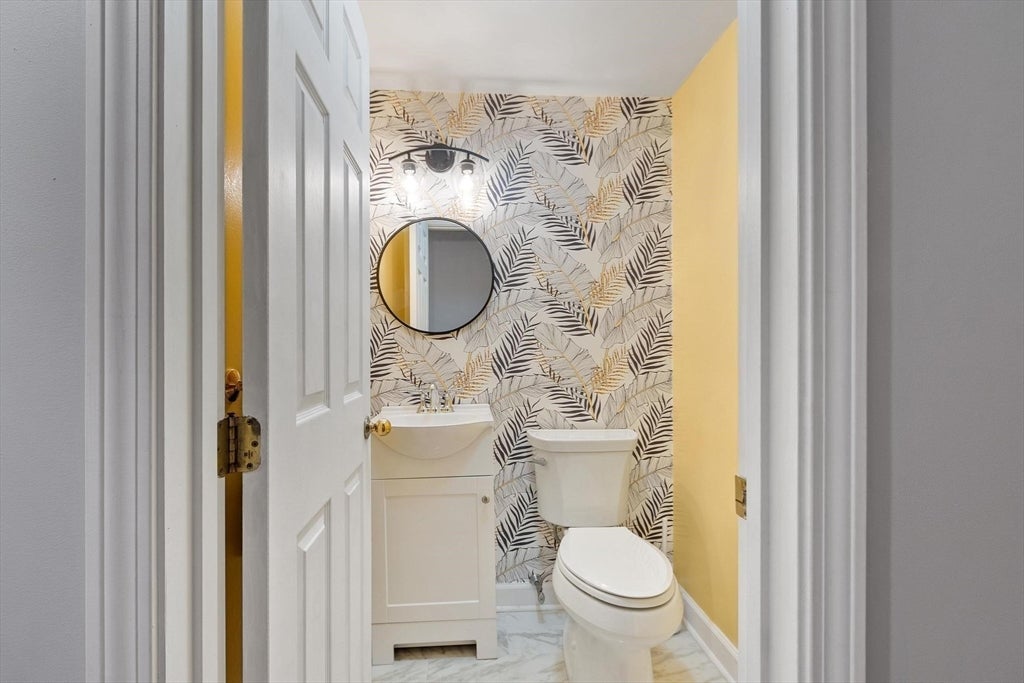 148 Main St #B333, North Andover, MA, 148 Main St #B333, North Andover, MA Photo #24
