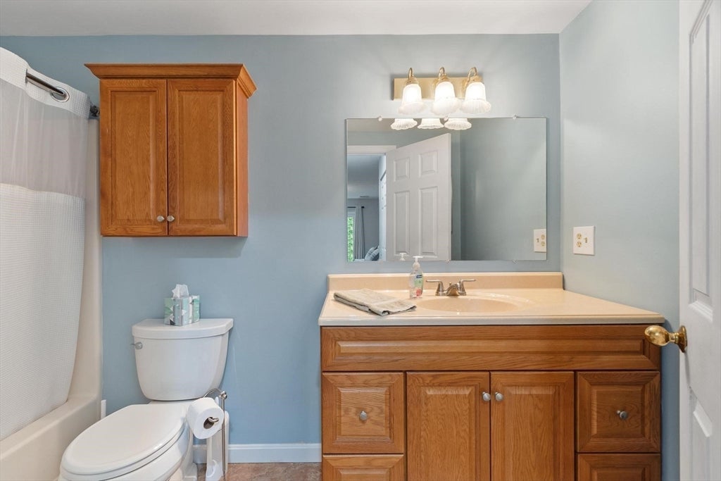 148 Main St #B333, North Andover, MA, 148 Main St #B333, North Andover, MA Photo #18