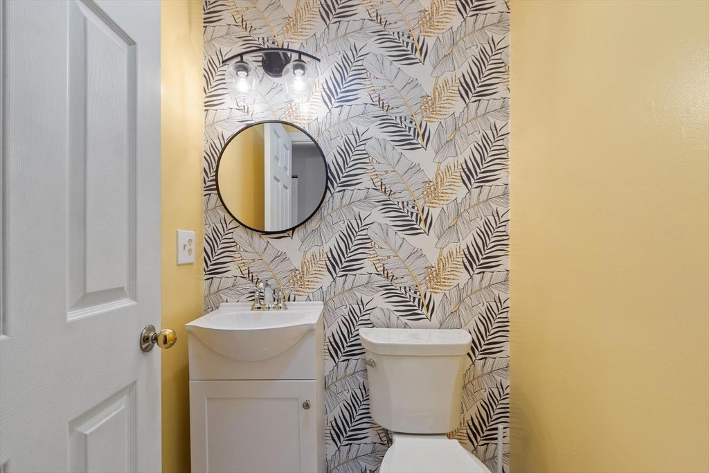 148 Main St #B333, North Andover, MA, 148 Main St #B333, North Andover, MA Photo #23