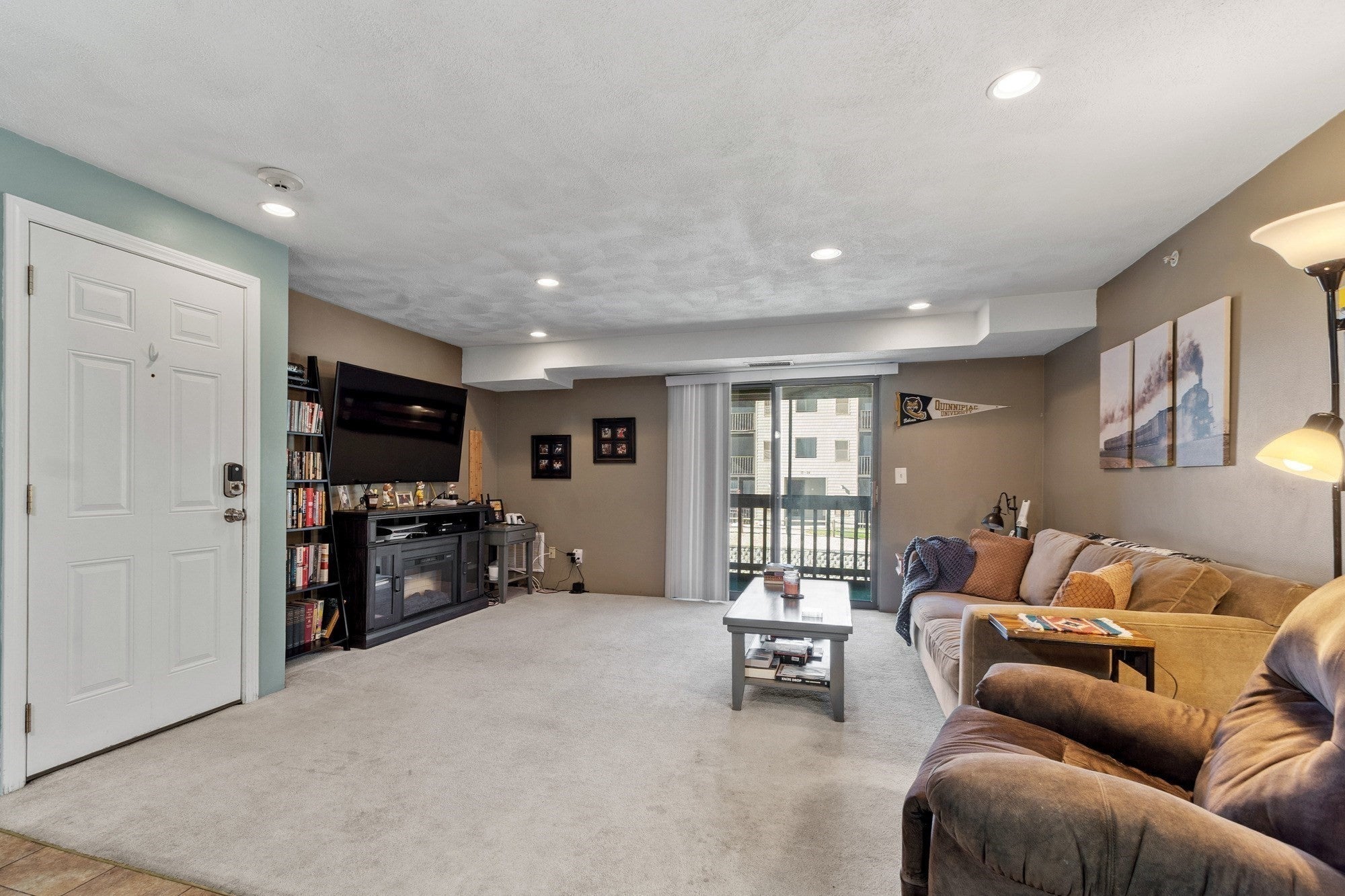 12 Village Ln 45