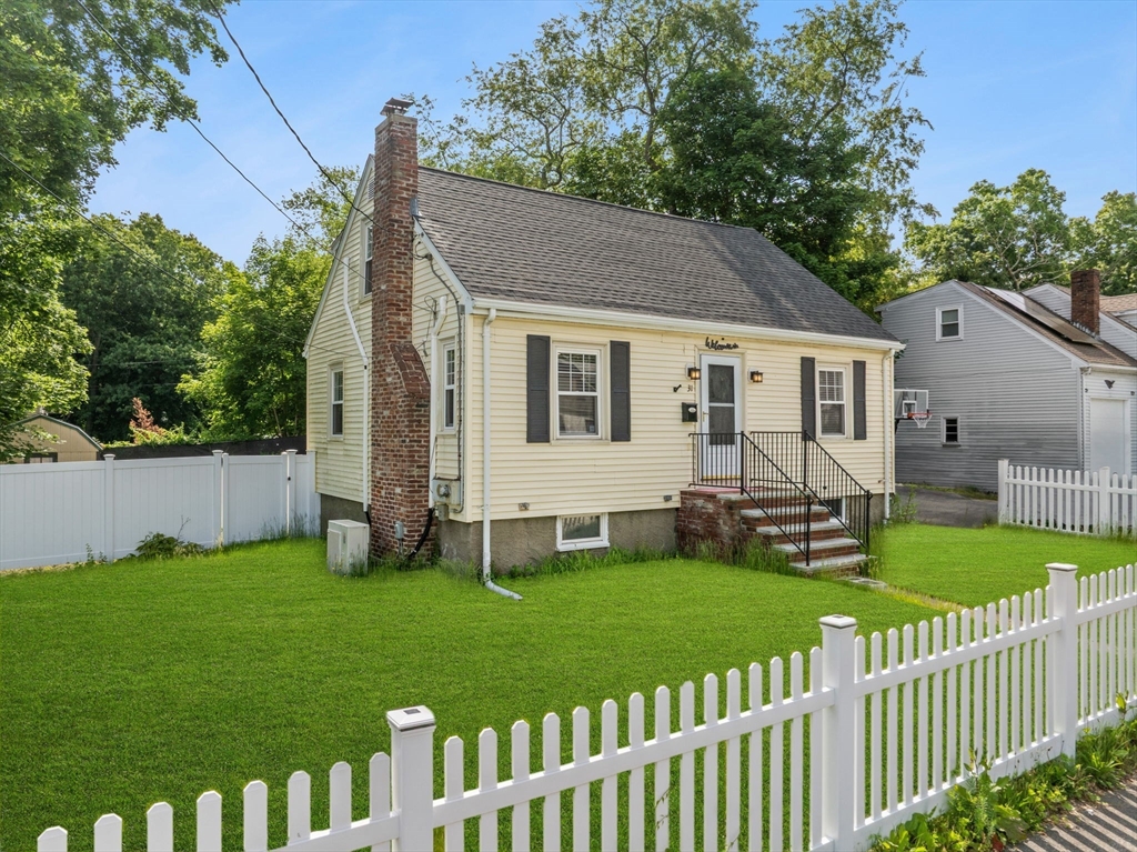 31 Webster St