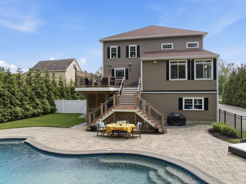 35 Settlers Way