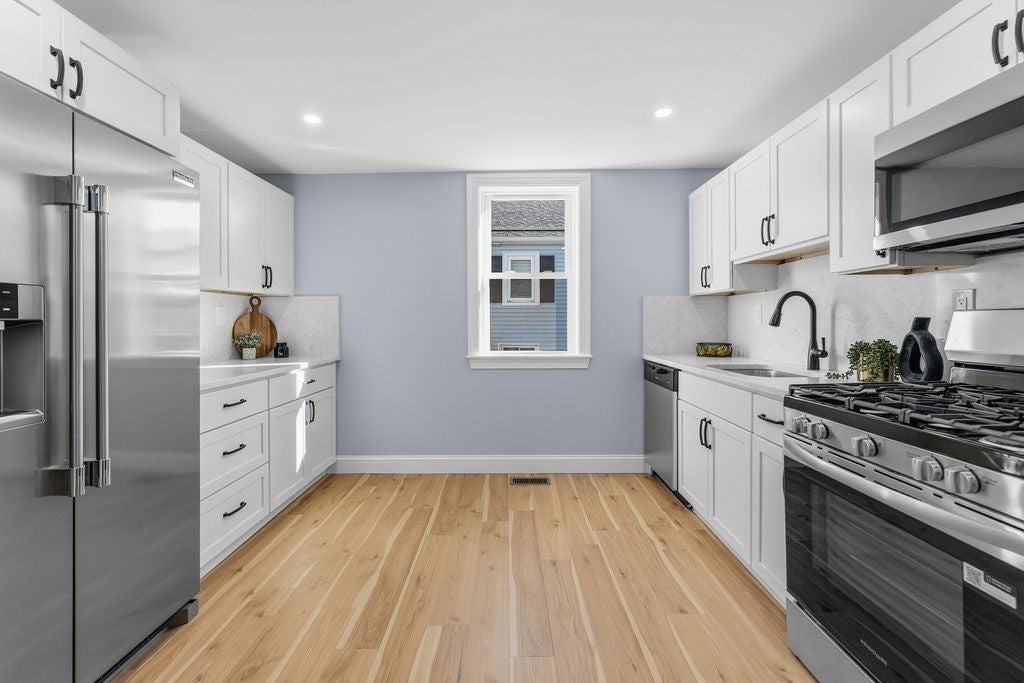 13 Hawthorne St, Fairhaven, MA Photo #10