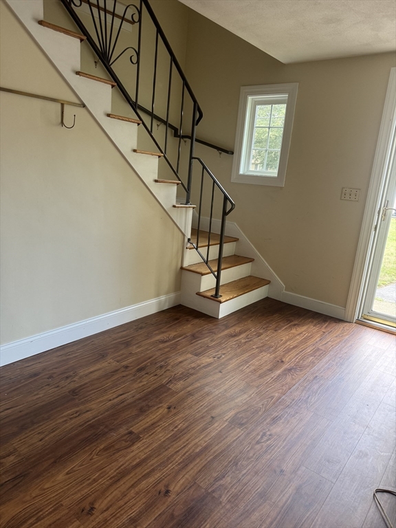 33 Knight Rd