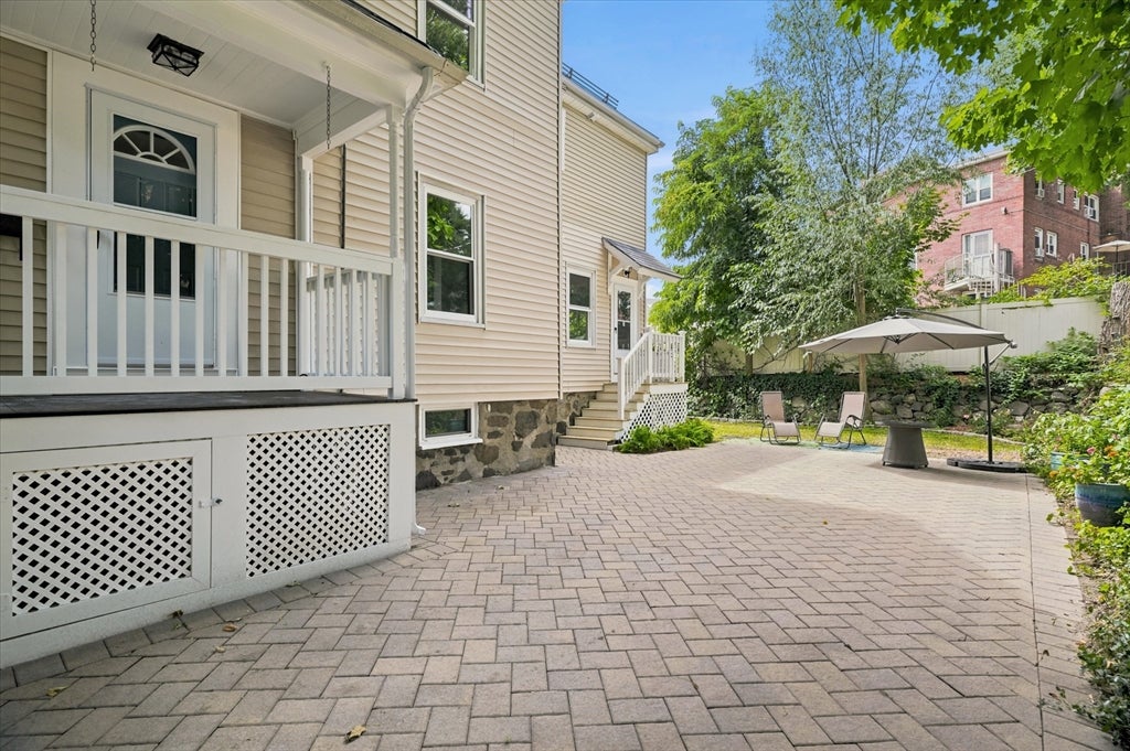 97 Melendy Ave 97