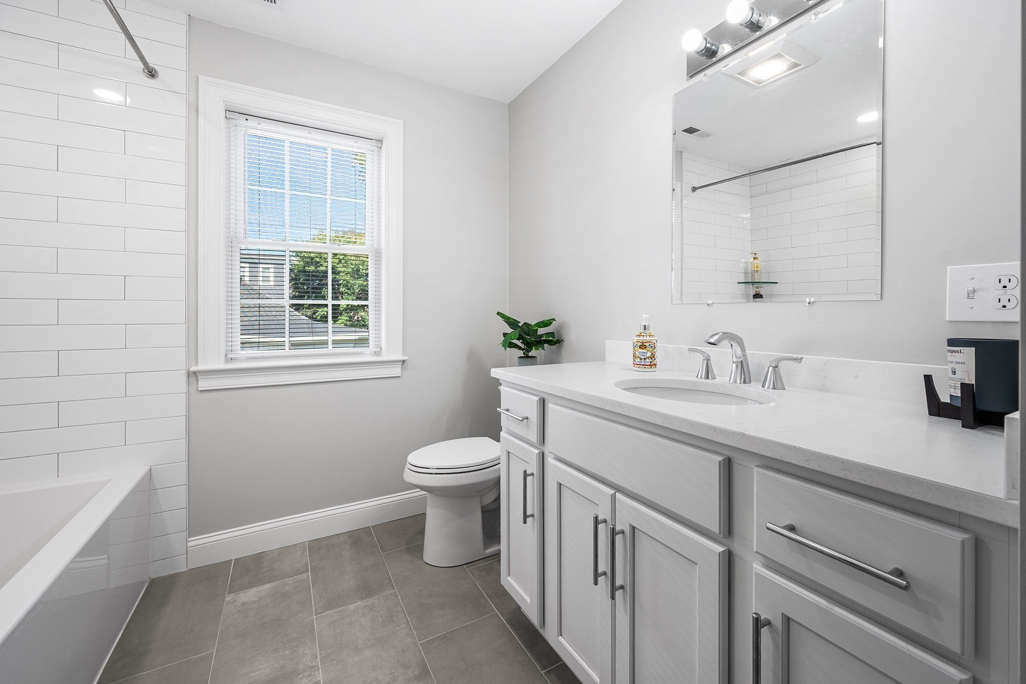 4 Fairmount St #A, Woburn, MA, 4 Fairmount St #A, Woburn, MA Photo #21