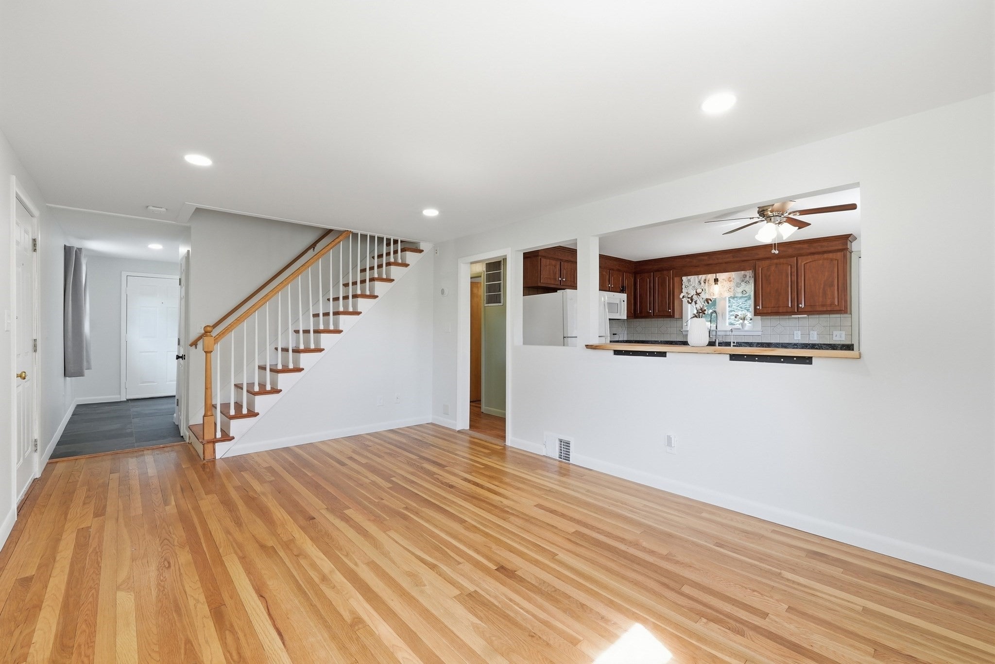12 Waterman Rd