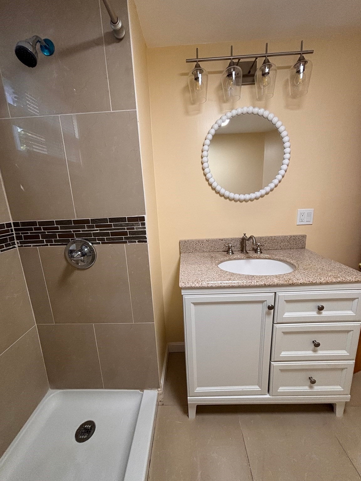 4 Crown St #1, Worcester, MA Photo #22