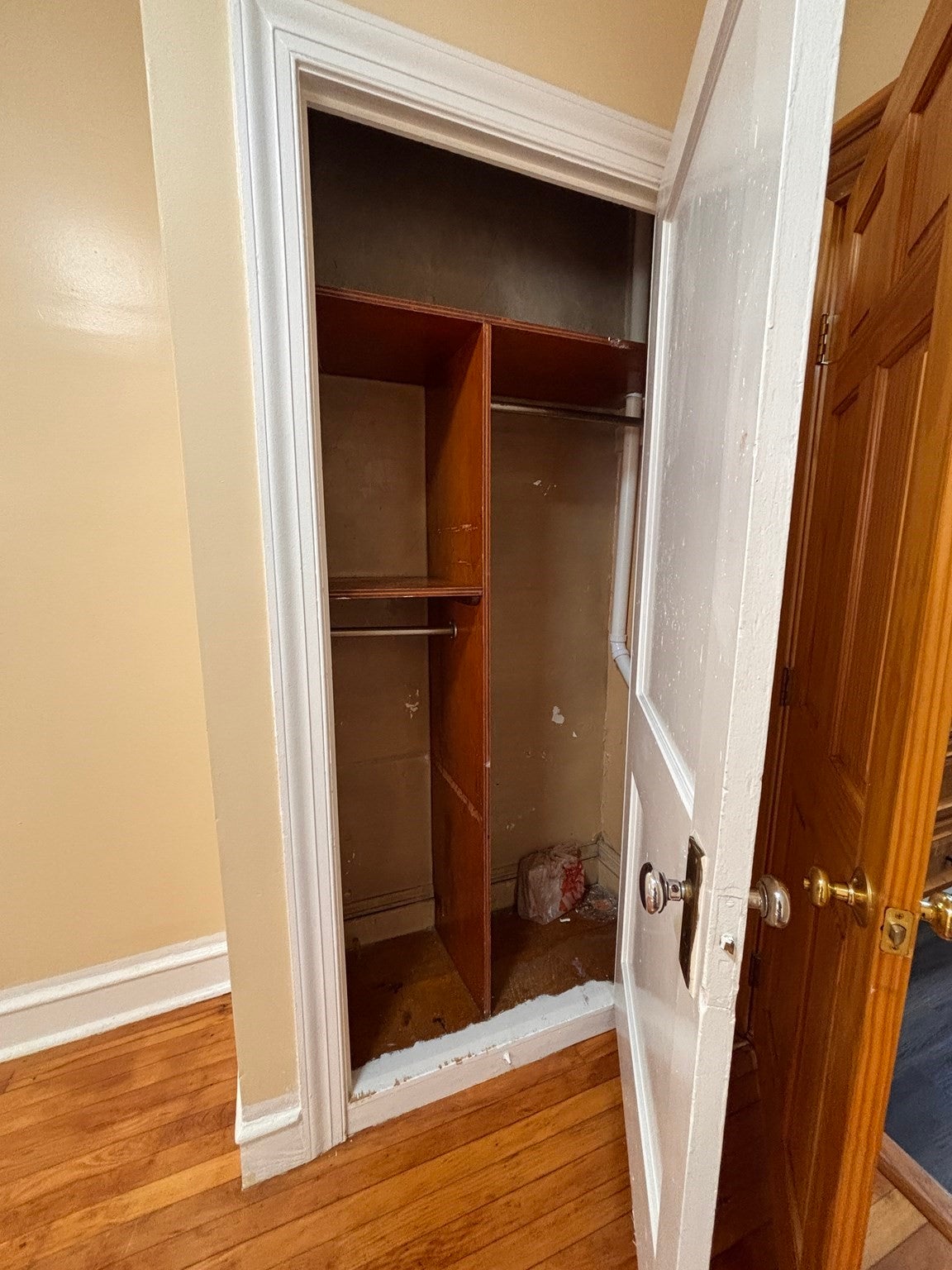 4 Crown St #1, Worcester, MA Photo #17