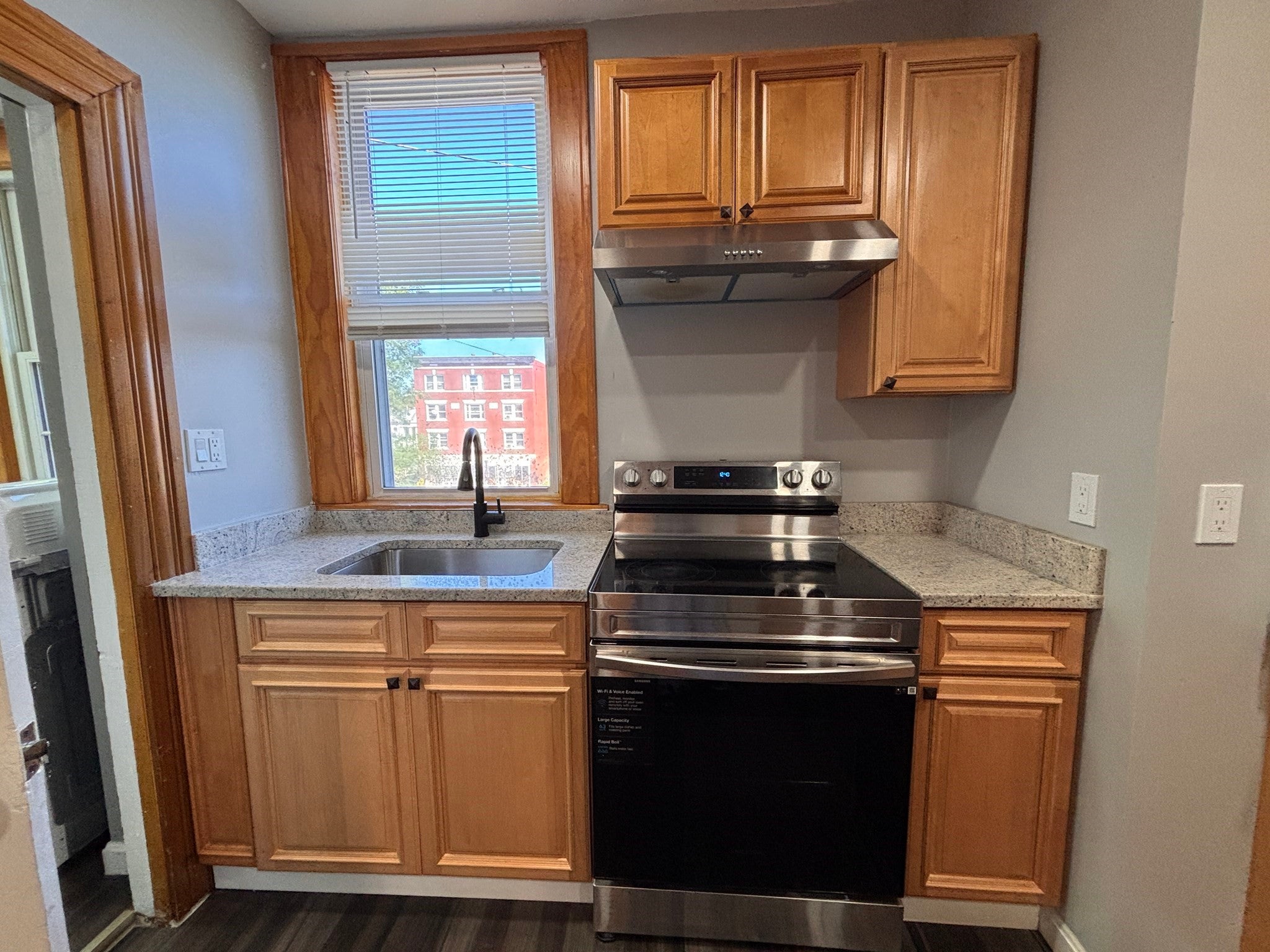 4 Crown St #1, Worcester, MA Photo #10
