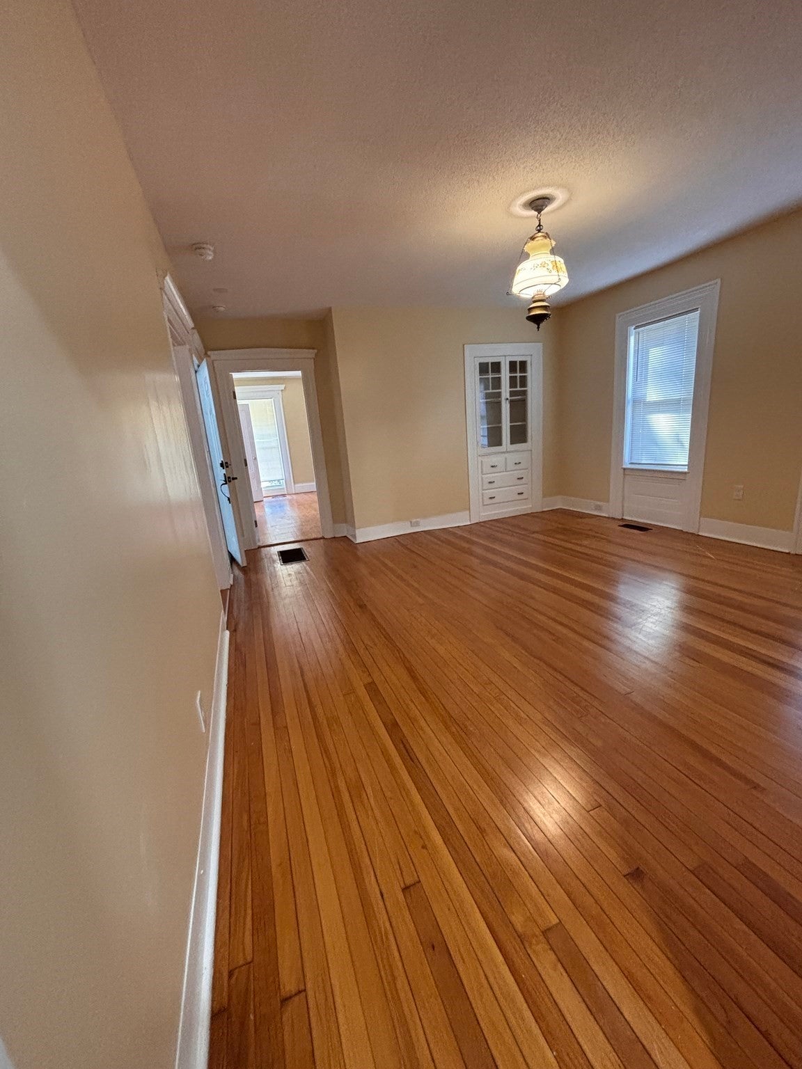 4 Crown St #1, Worcester, MA Photo #5