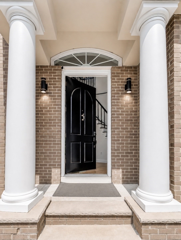 31 Cedar St