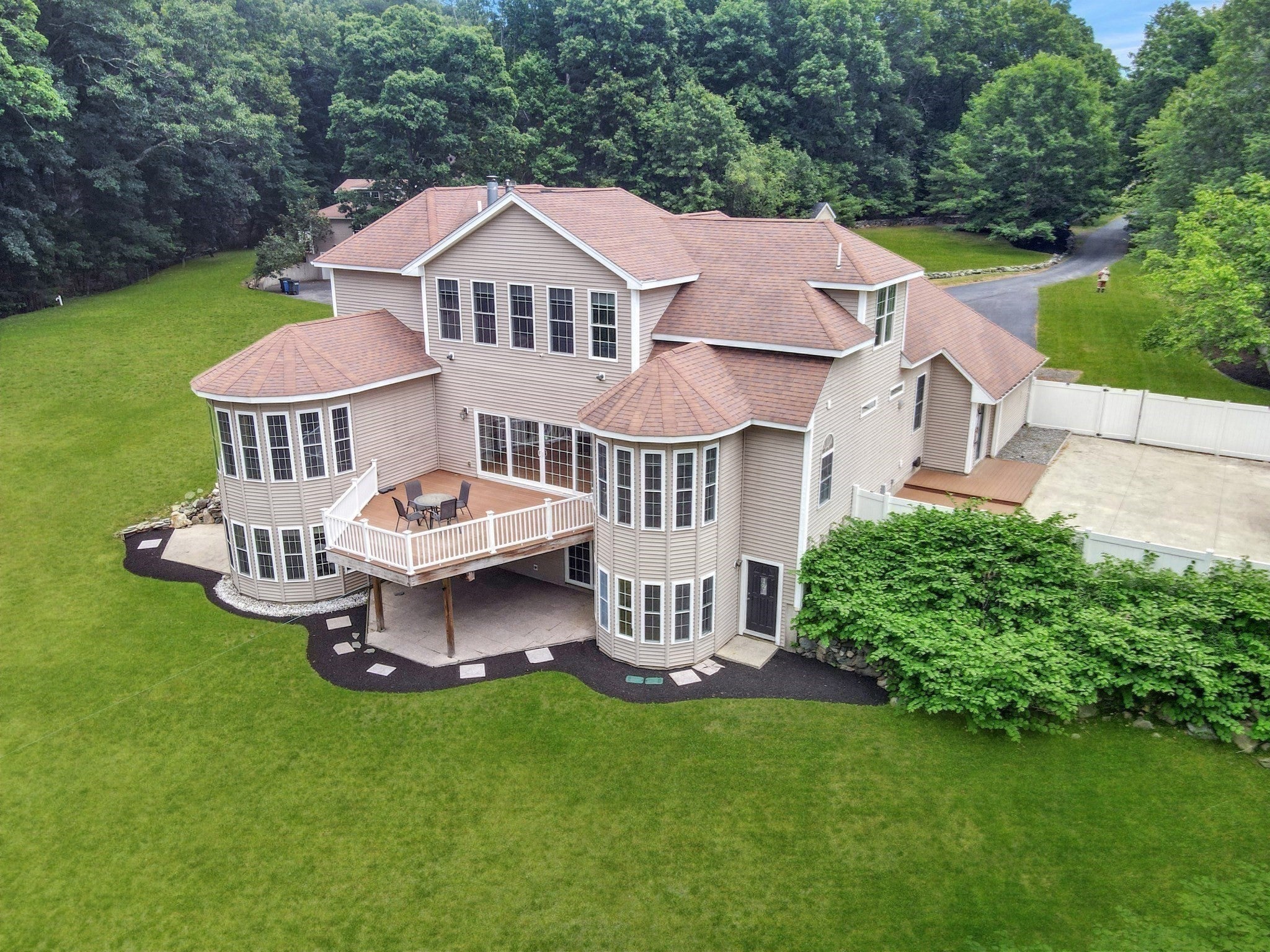 31 Cedar St