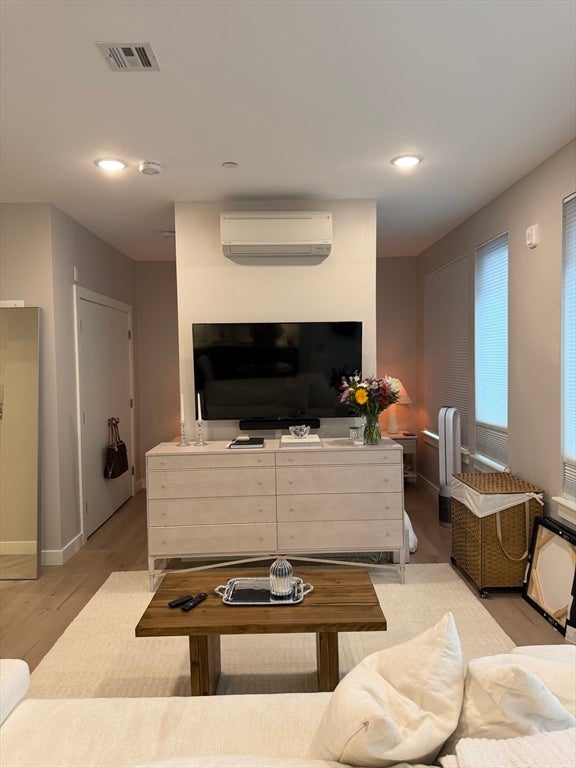 400 West Broadway #404, Boston, MA, 400 West Broadway #404, Boston, MA Photo #7
