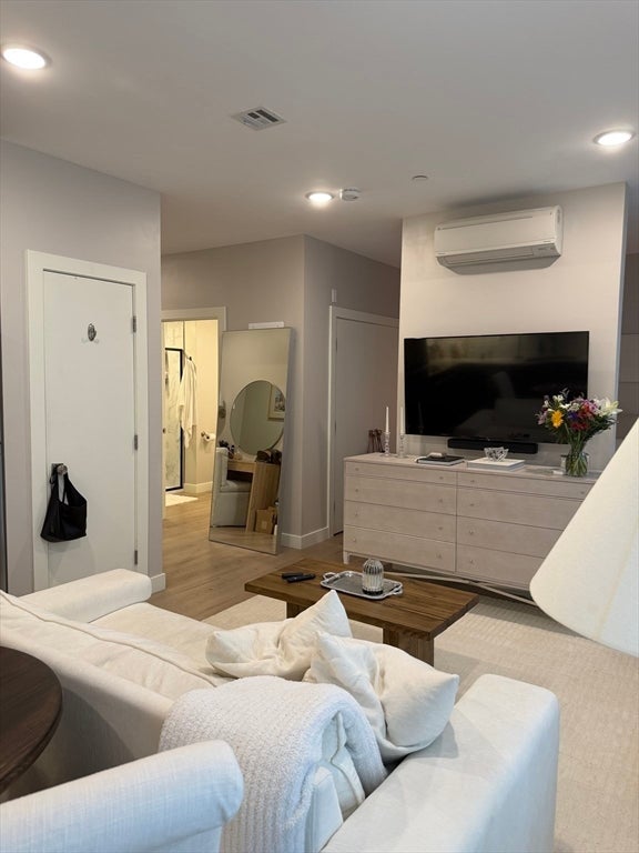 400 West Broadway #404, Boston, MA, 400 West Broadway #404, Boston, MA Photo #6