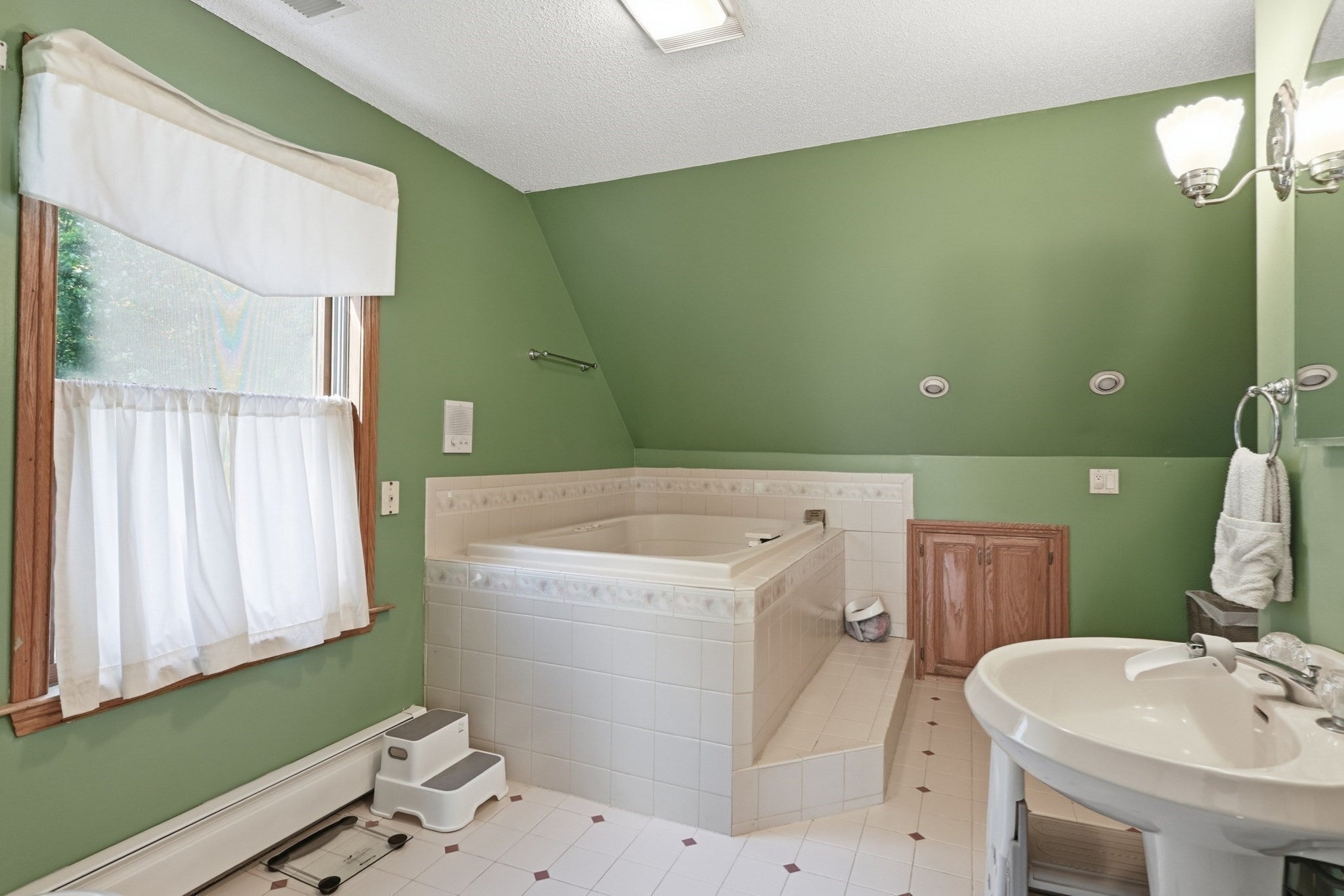 155 Woodland Way, Russell, MA Photo #21