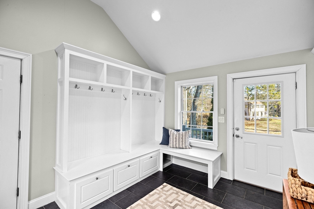 21 Pilgrim Rd