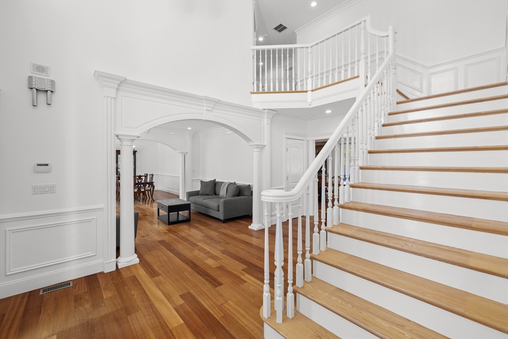 3 Knollcrest Farm Ln