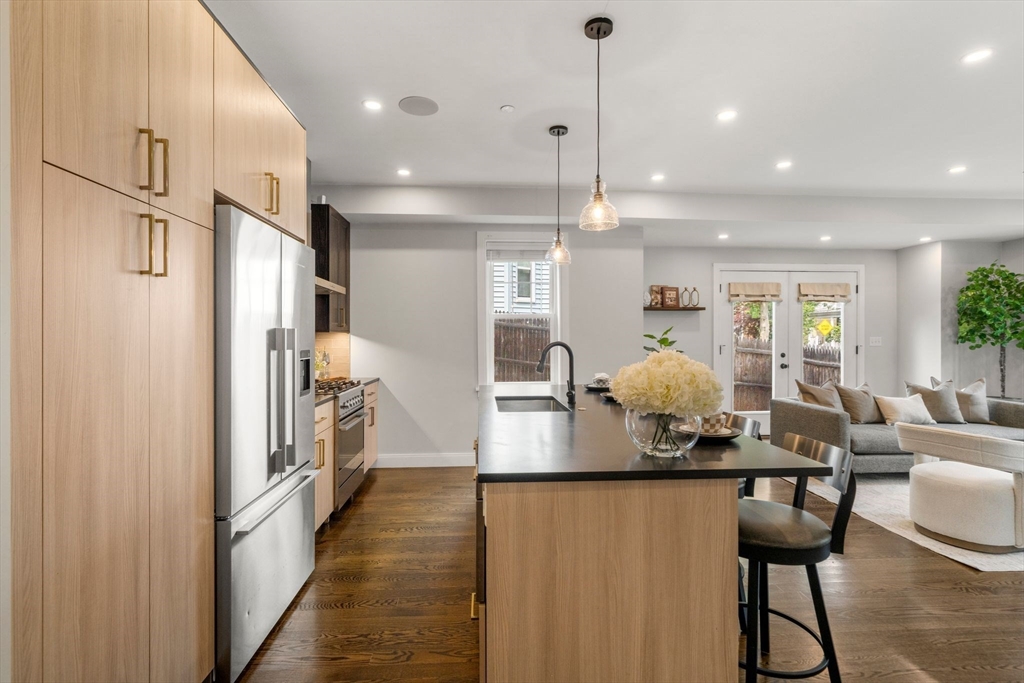 38 Armandine Street 1