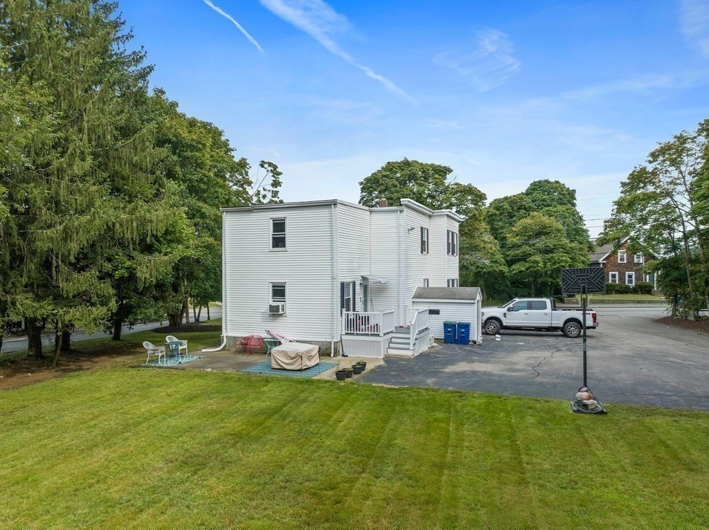 453 Pond St 2