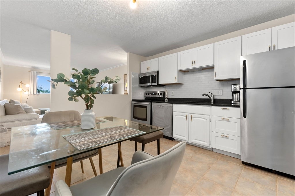 145 Essex Avenue #405, Gloucester, MA, 145 Essex Avenue #405, Gloucester, MA Photo #9