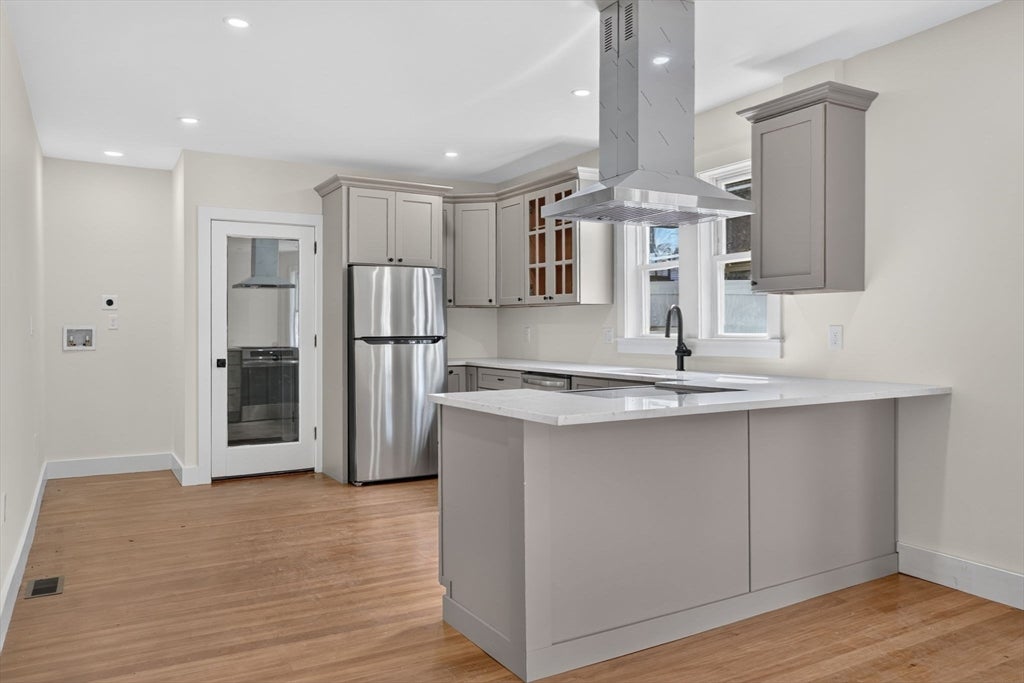 41-43 Elmdale St