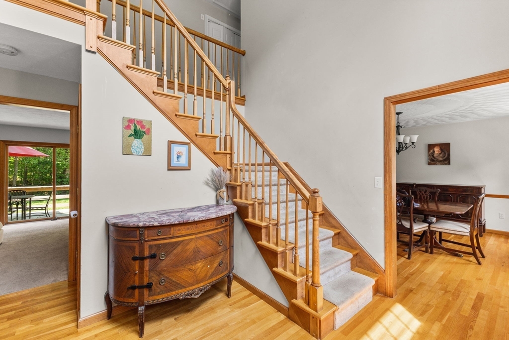 4 Crestwood Dr