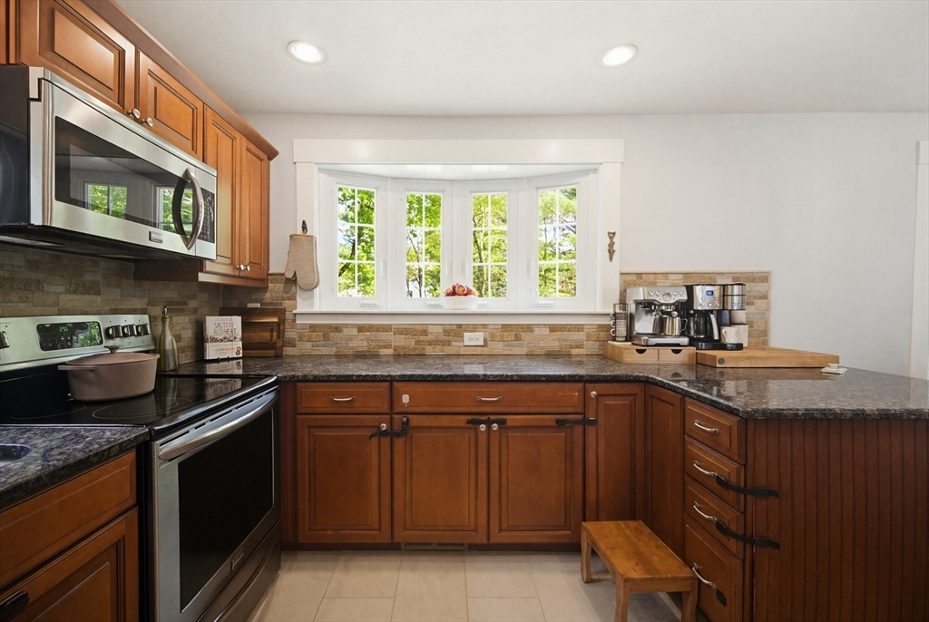 167 Morse St, Sharon, MA Photo #16