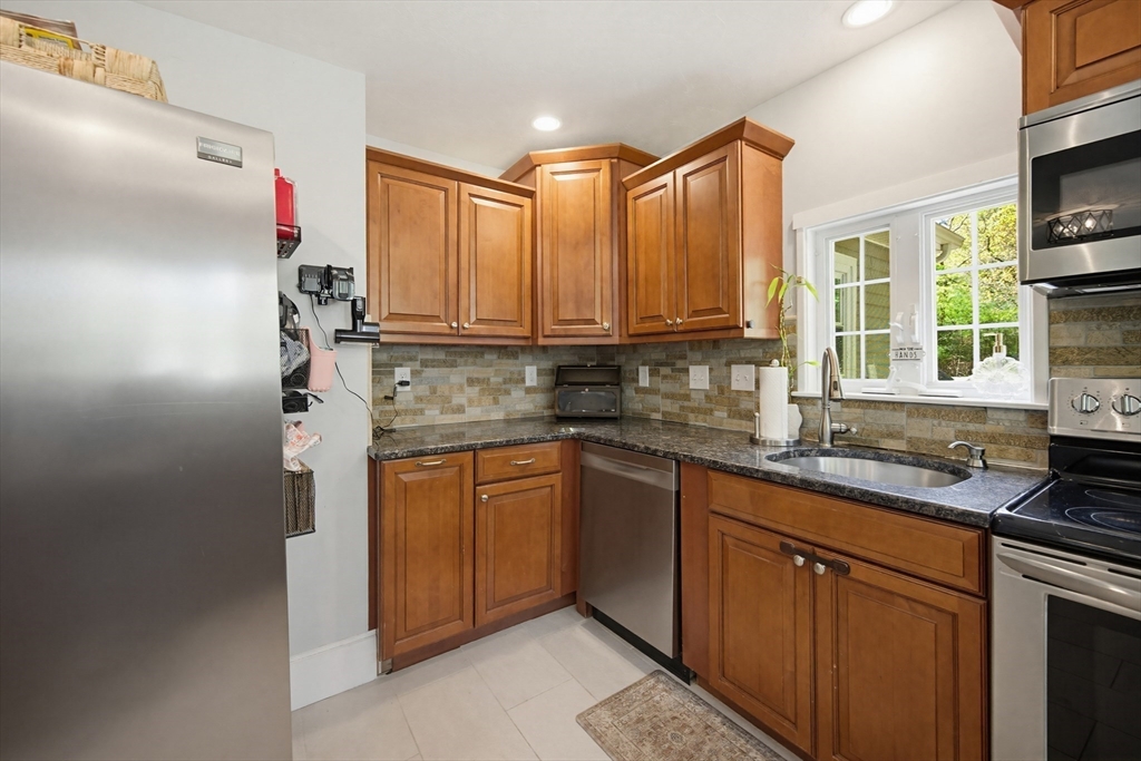 167 Morse St, Sharon, MA Photo #15