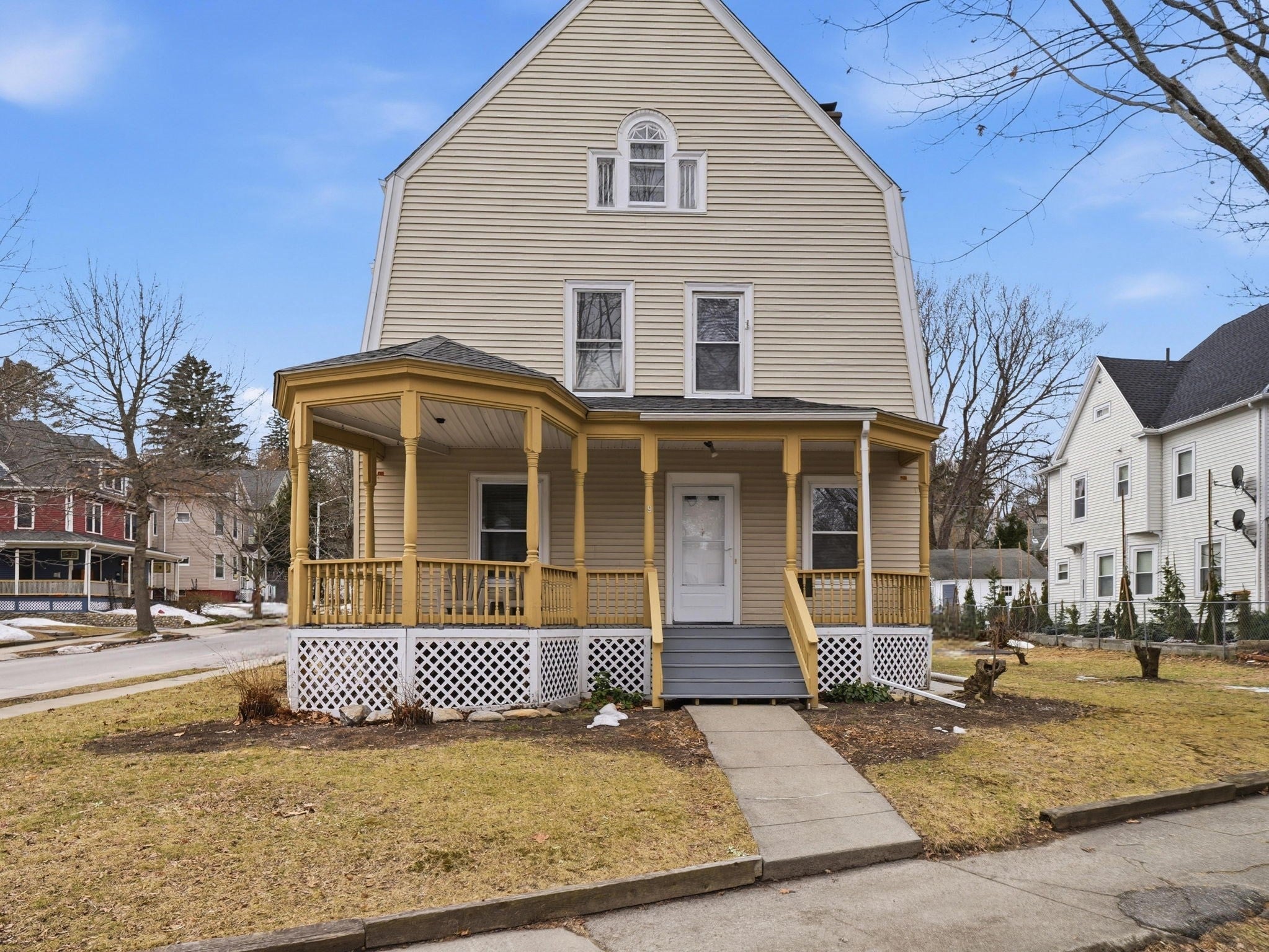 9 Englewood Ave