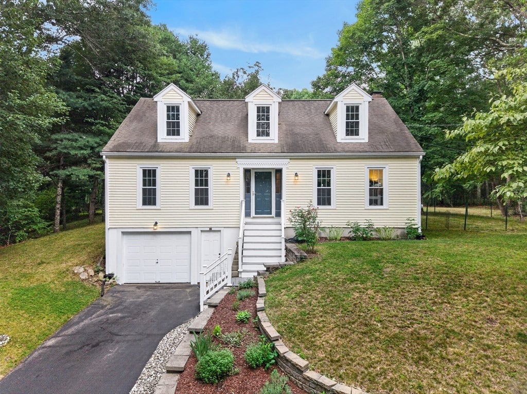81 Moon Hill Rd